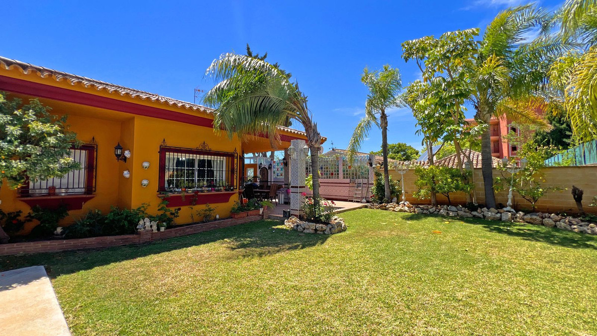 6 Bed Townhouse for sale in Reserva De Marbella Costa Del Sol, Málaga, Spain