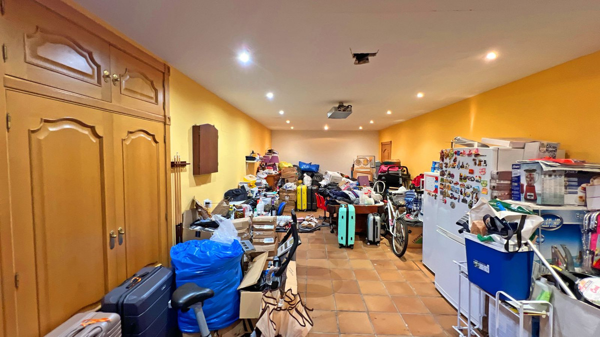 6 Bed Townhouse for sale in Reserva De Marbella Costa Del Sol, Málaga, Spain
