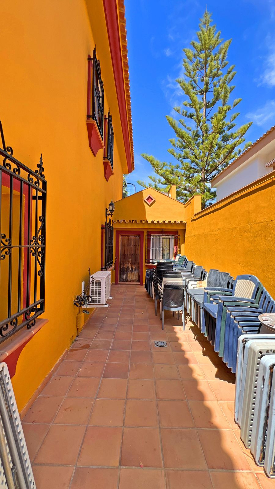 6 Bed Townhouse for sale in Reserva De Marbella Costa Del Sol, Málaga, Spain