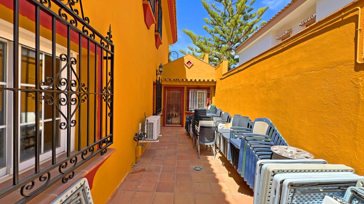 6 Bed Townhouse for sale in Reserva De Marbella Costa Del Sol, Málaga, Spain