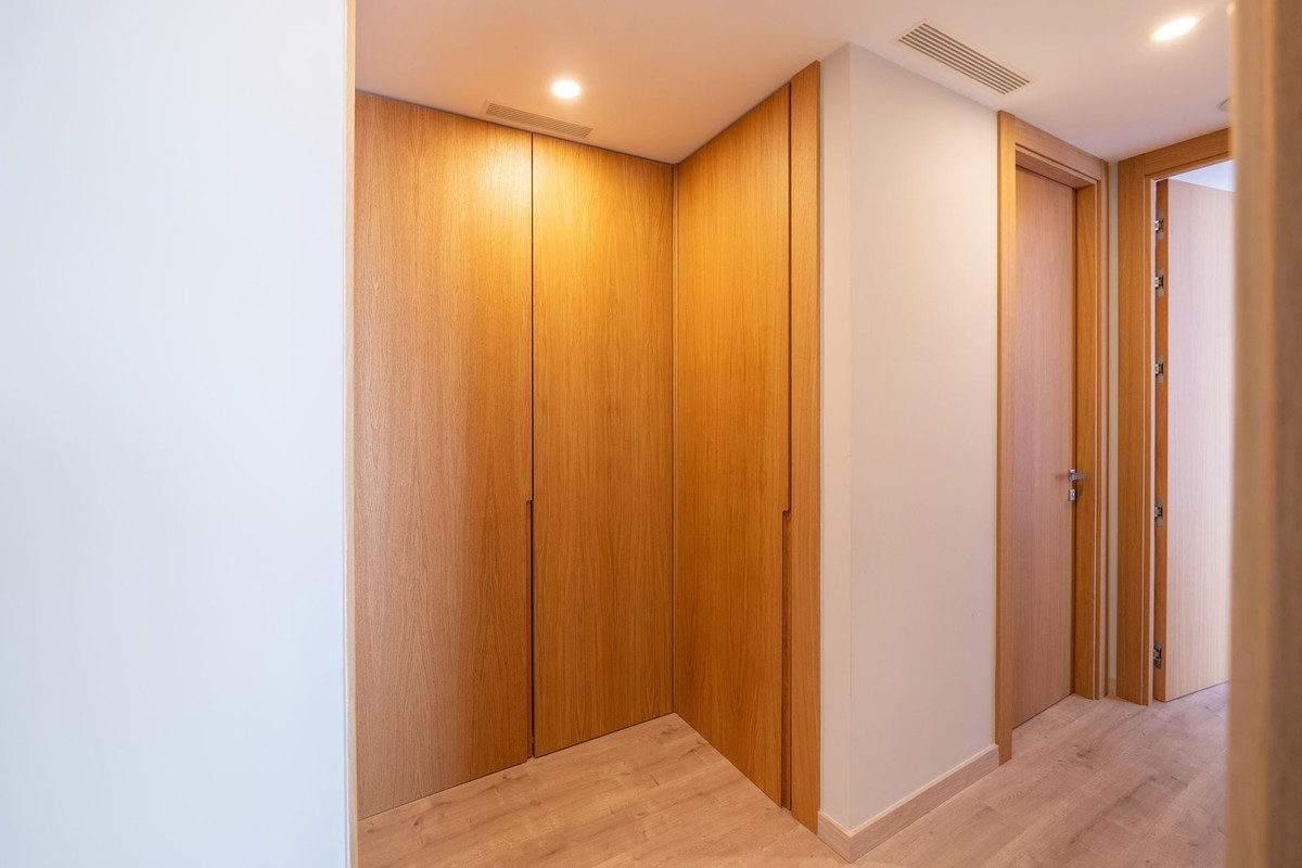 4 Bed Apartment for sale in La Quinta Costa Del Sol, Málaga, Spain