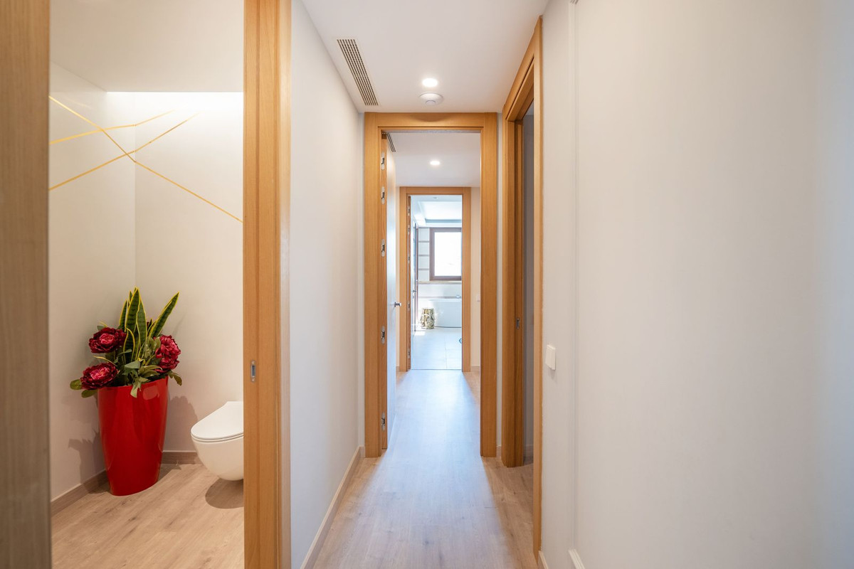 4 Bed Apartment for sale in La Quinta Costa Del Sol, Málaga, Spain