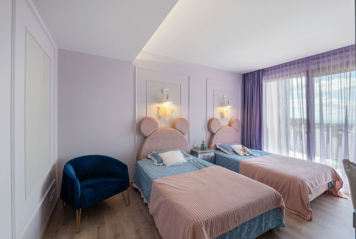 4 Bed Apartment for sale in La Quinta Costa Del Sol, Málaga, Spain