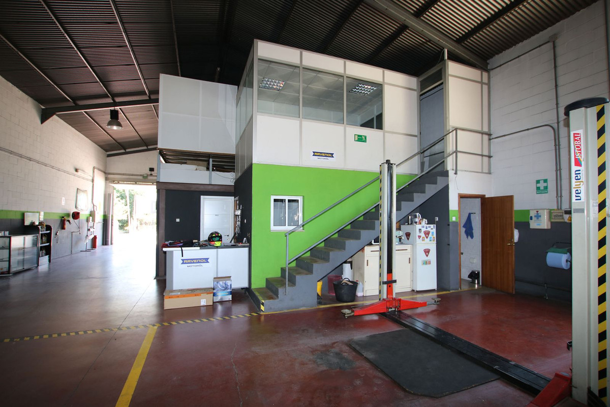 Commercial unit for sale in Alhaurín El Grande Costa Del Sol, Málaga, Spain