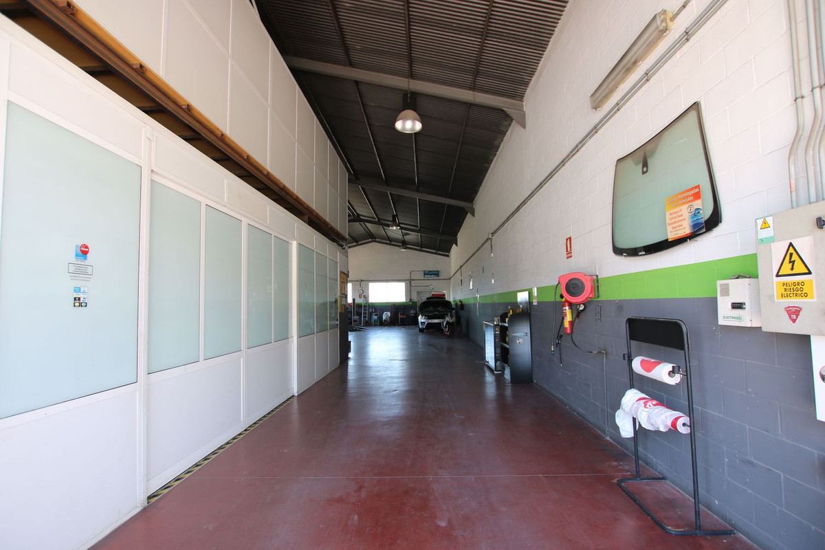 Commercial unit for sale in Alhaurín El Grande Costa Del Sol, Málaga, Spain