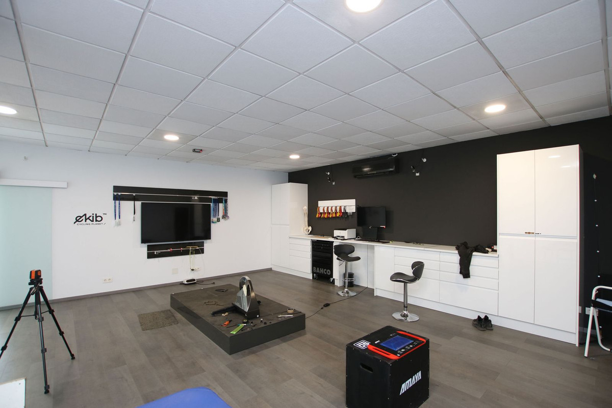 Commercial unit for sale in Alhaurín El Grande Costa Del Sol, Málaga, Spain
