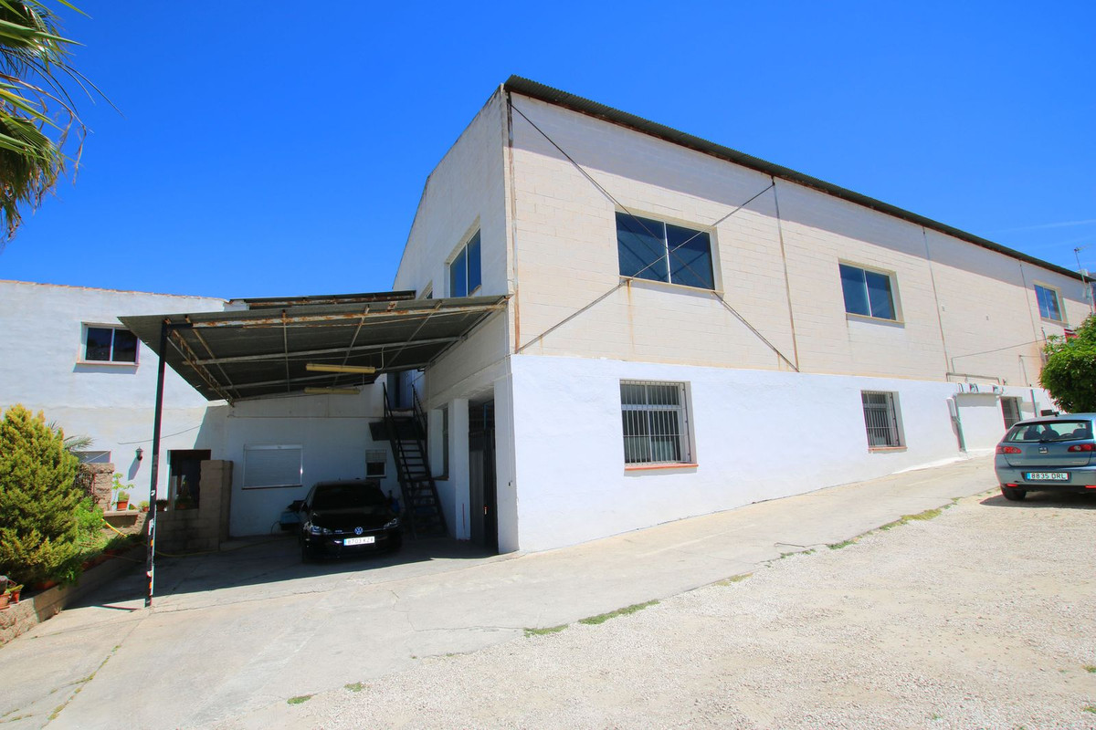 Commercial unit for sale in Alhaurín El Grande Costa Del Sol, Málaga, Spain