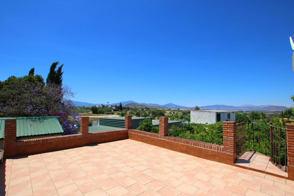 Commercial unit for sale in Alhaurín El Grande Costa Del Sol, Málaga, Spain
