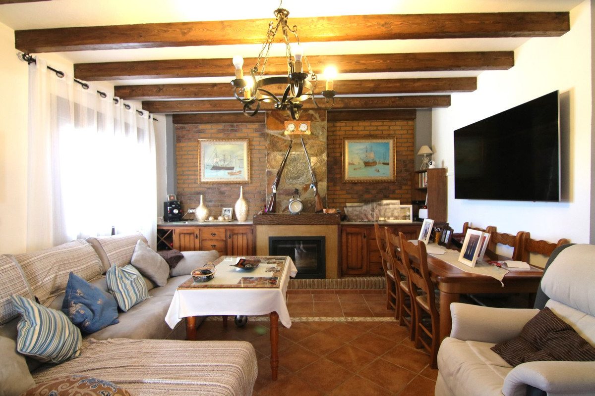 3 Bed Townhouse for sale in Monda Costa Del Sol, Málaga, Spain