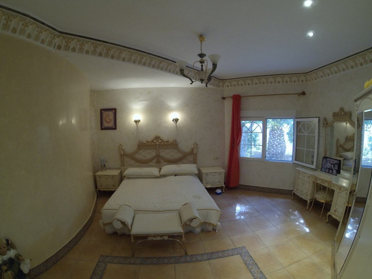6 Bed Townhouse for sale in Denia Costa Blanca, Alicante, Spain