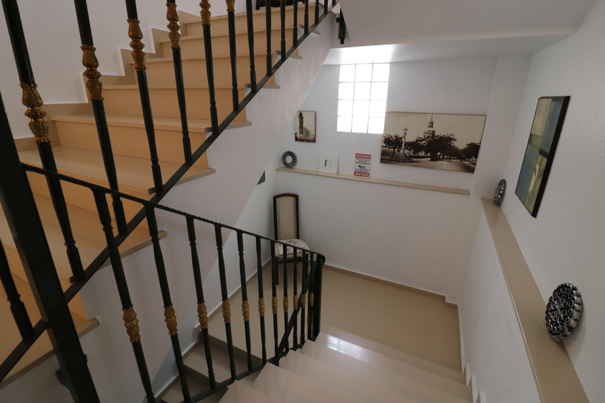 Se vende Villa - Chalet de 4 dormitorios en Costa Blanca, Alicante, España