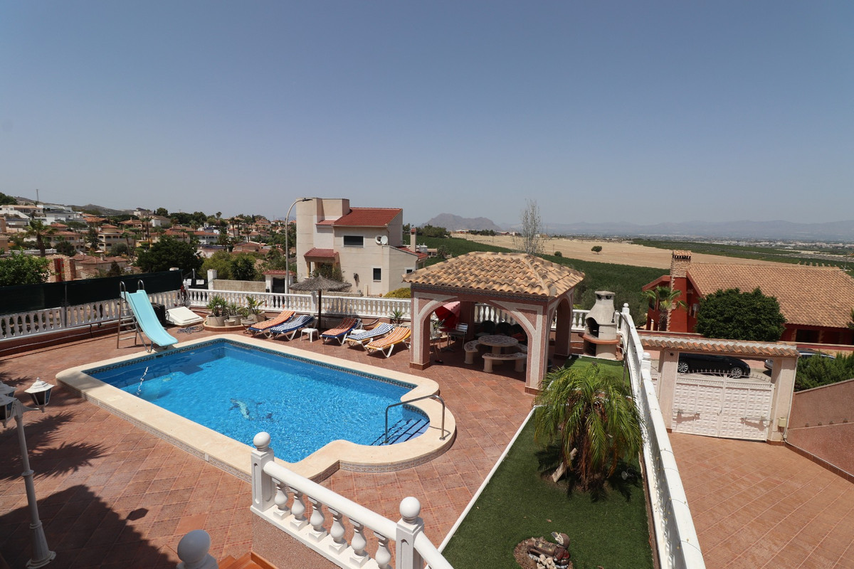 Se vende Villa - Chalet de 4 dormitorios en Costa Blanca, Alicante, España