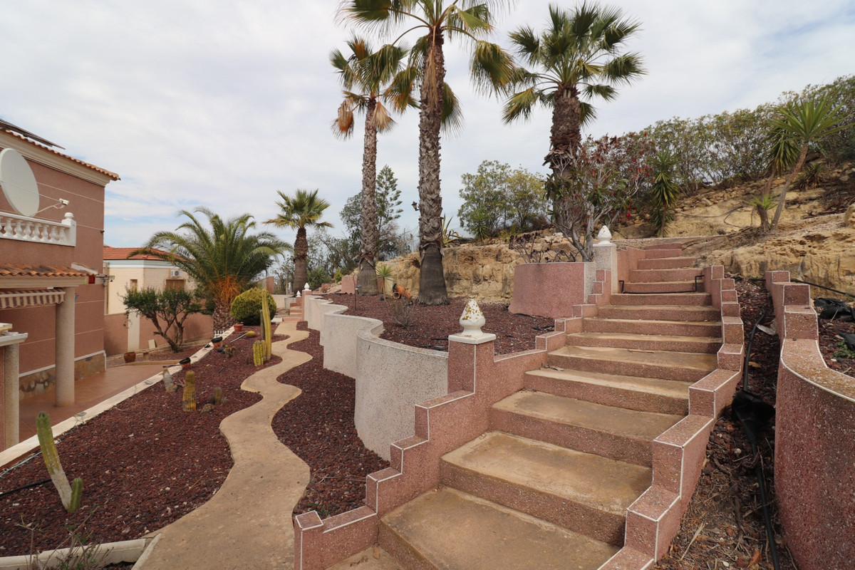 Se vende Villa - Chalet de 4 dormitorios en Costa Blanca, Alicante, España
