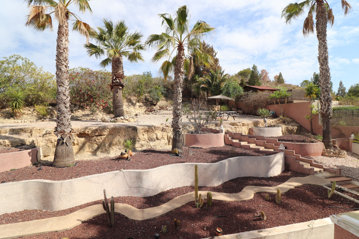 Se vende Villa - Chalet de 4 dormitorios en Costa Blanca, Alicante, España