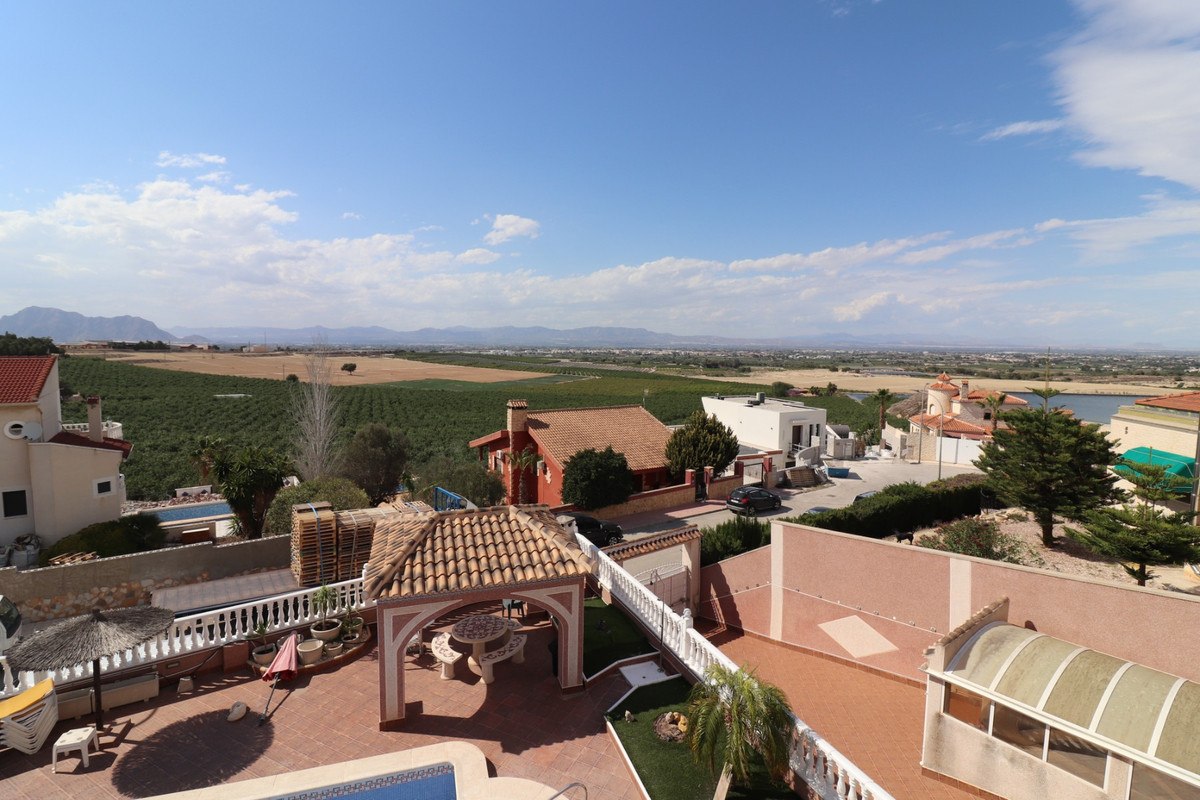 Se vende Villa - Chalet de 4 dormitorios en Costa Blanca, Alicante, España