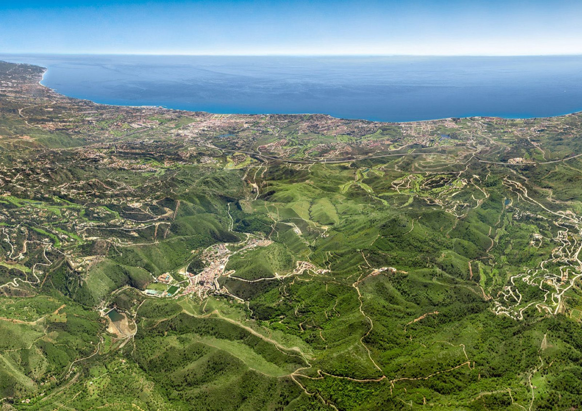 Se vende Terreno Urbano  en Costa Del Sol, Málaga, España