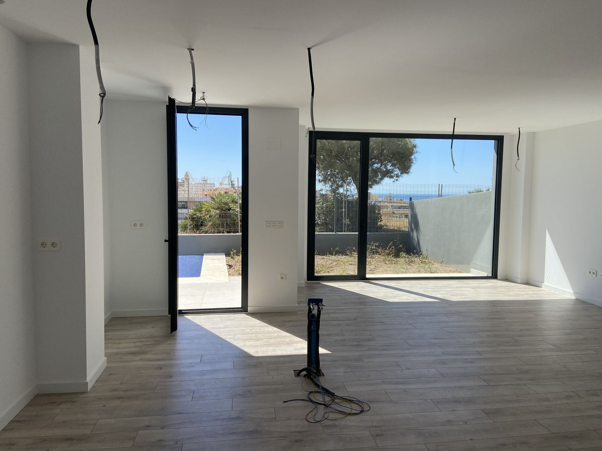 3 Bed Townhouse for sale in Torre Del Mar Costa Del Sol East, Málaga, Spain