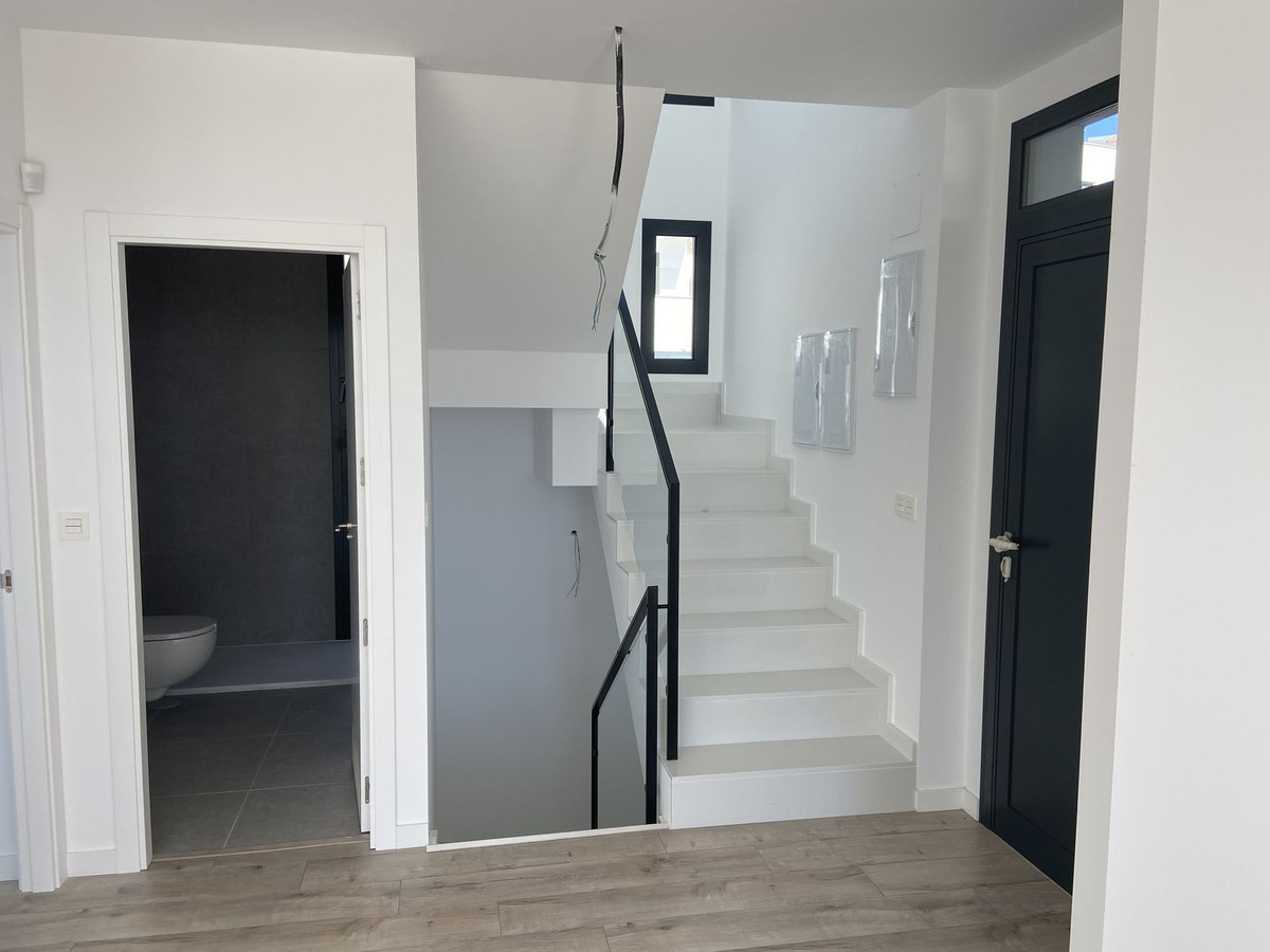 3 Bed Townhouse for sale in Torre Del Mar Costa Del Sol East, Málaga, Spain