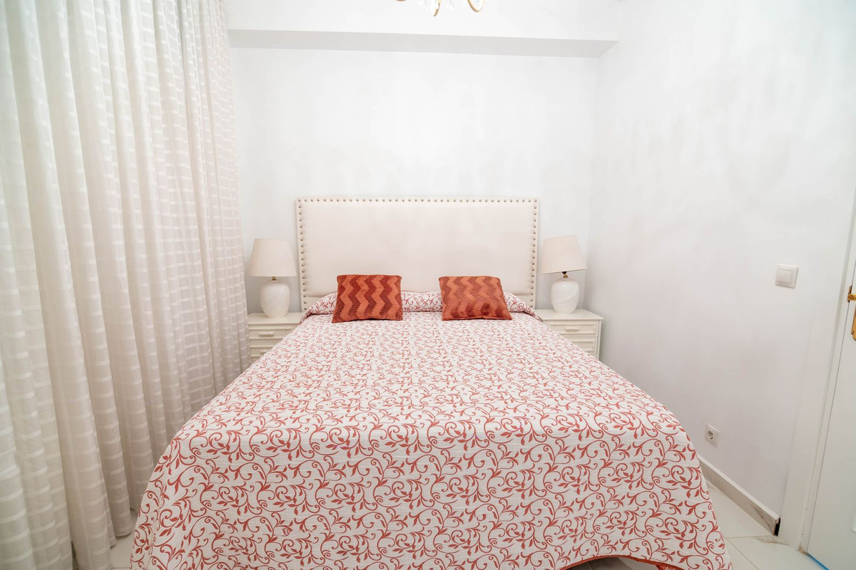 4 Bed Townhouse for sale in Estepona Costa Del Sol, Málaga, Spain