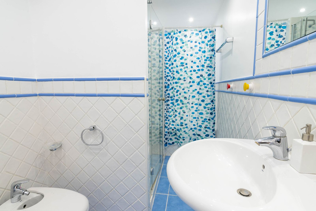 4 Bed Townhouse for sale in Estepona Costa Del Sol, Málaga, Spain