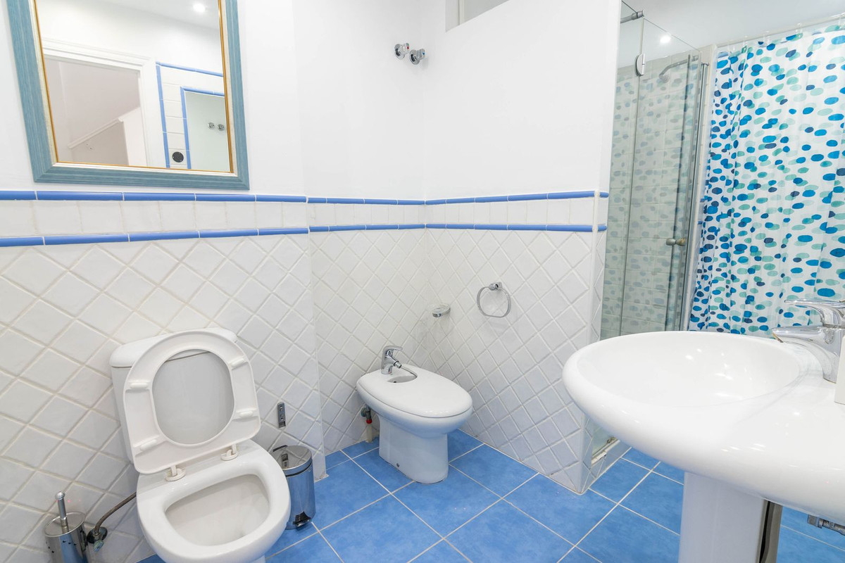 4 Bed Townhouse for sale in Estepona Costa Del Sol, Málaga, Spain