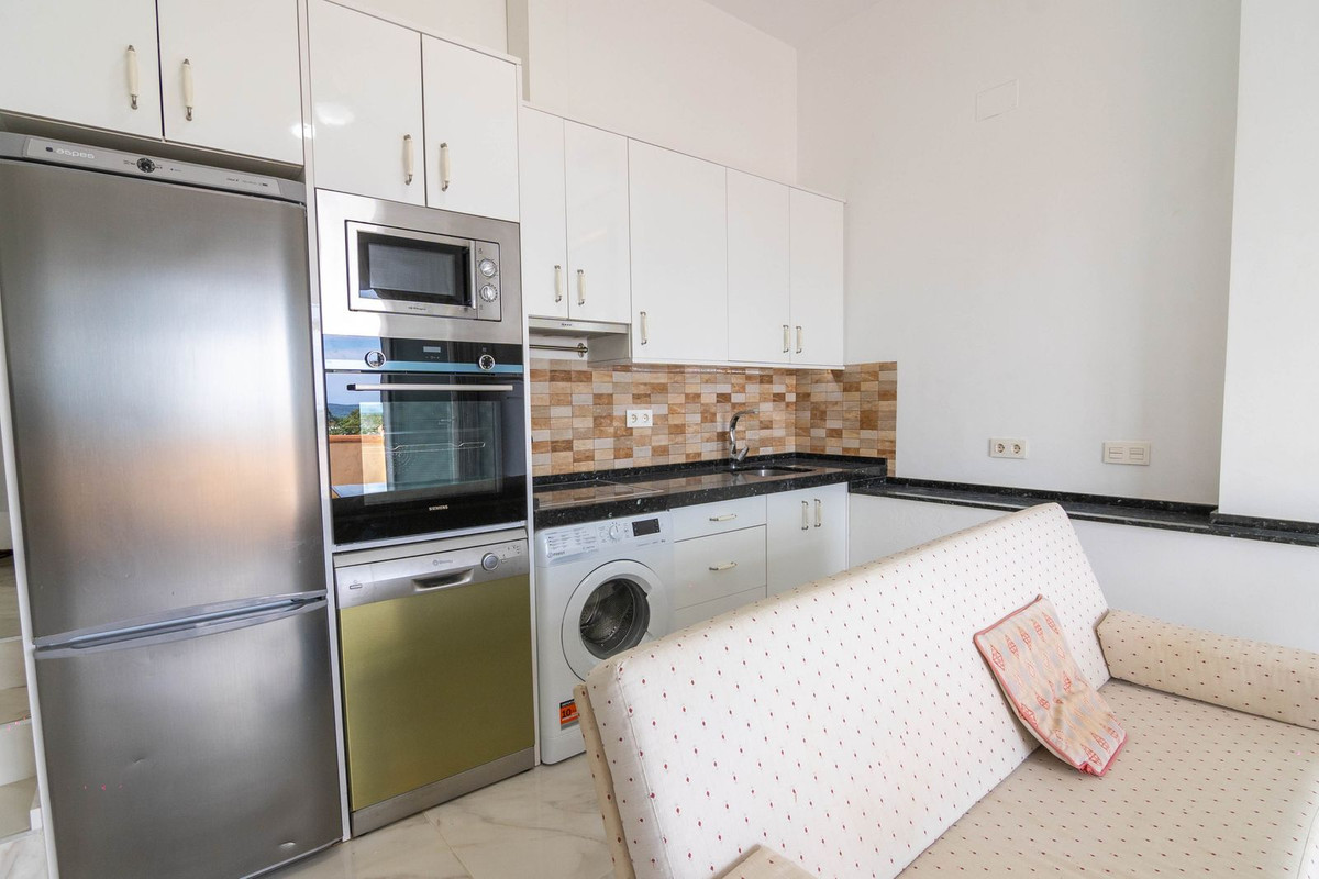 4 Bed Townhouse for sale in Estepona Costa Del Sol, Málaga, Spain