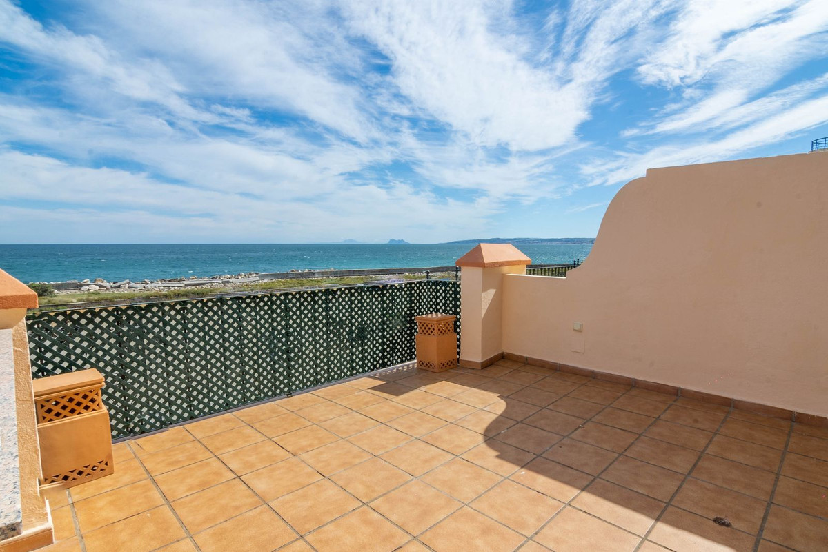 4 Bed Townhouse for sale in Estepona Costa Del Sol, Málaga, Spain