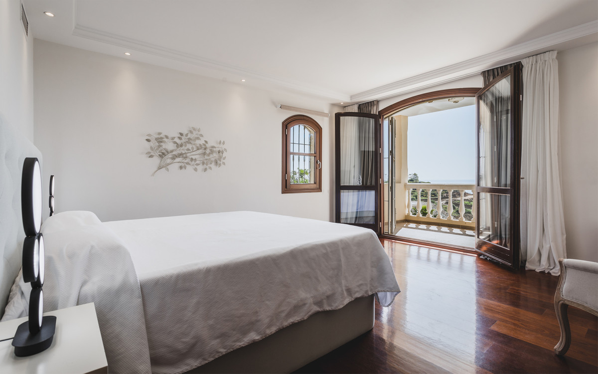 Se vende Villa - Chalet de 7 dormitorios en Costa Del Sol, Málaga, España