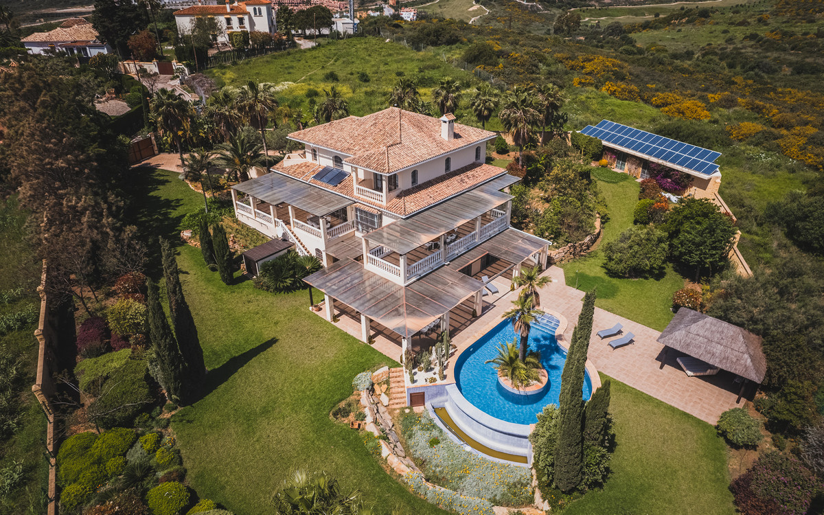 Se vende Villa - Chalet de 7 dormitorios en Costa Del Sol, Málaga, España