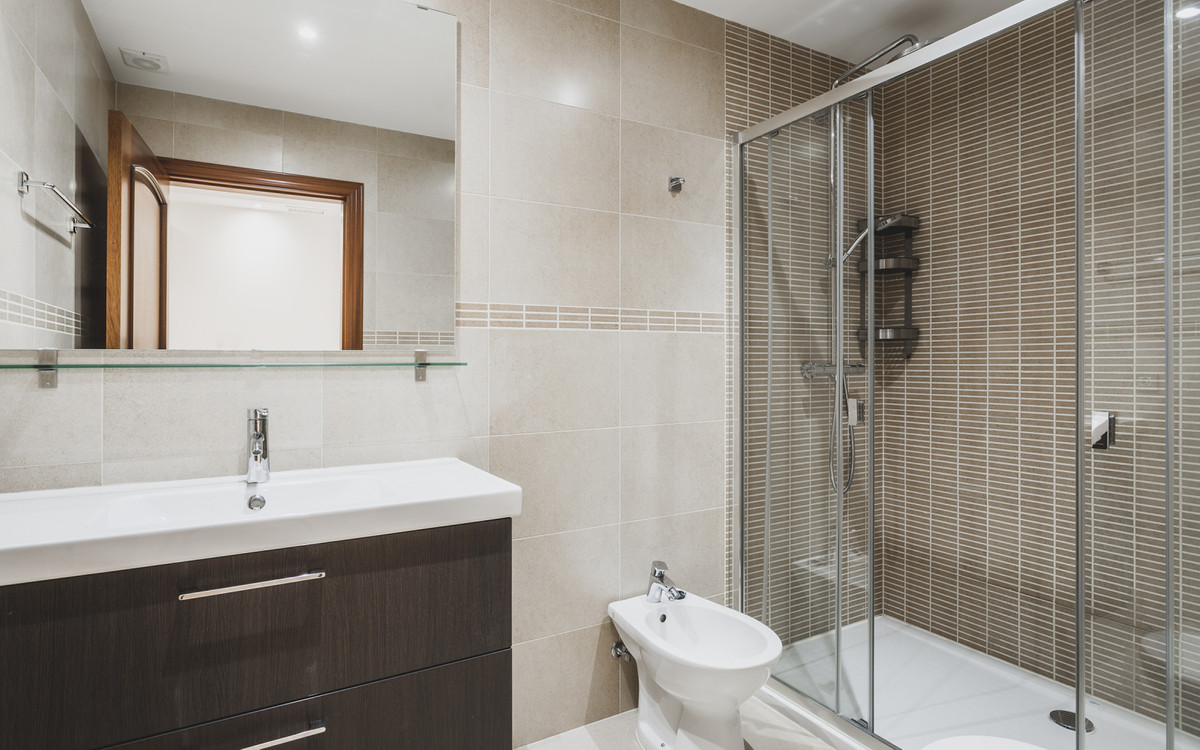 Se vende Villa - Chalet de 7 dormitorios en Costa Del Sol, Málaga, España