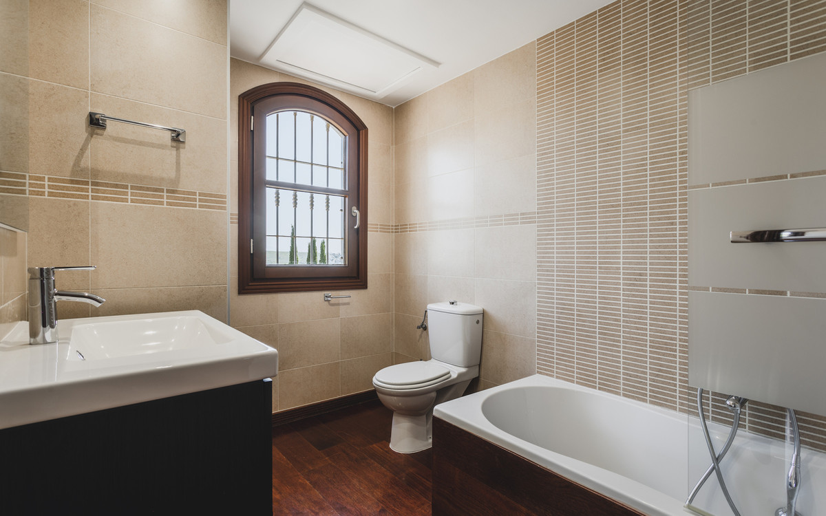 Se vende Villa - Chalet de 7 dormitorios en Costa Del Sol, Málaga, España