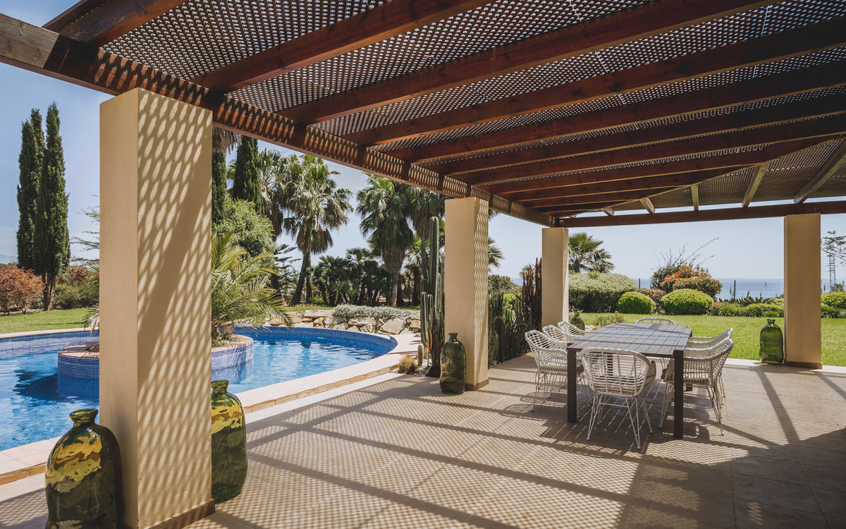 Se vende Villa - Chalet de 7 dormitorios en Costa Del Sol, Málaga, España