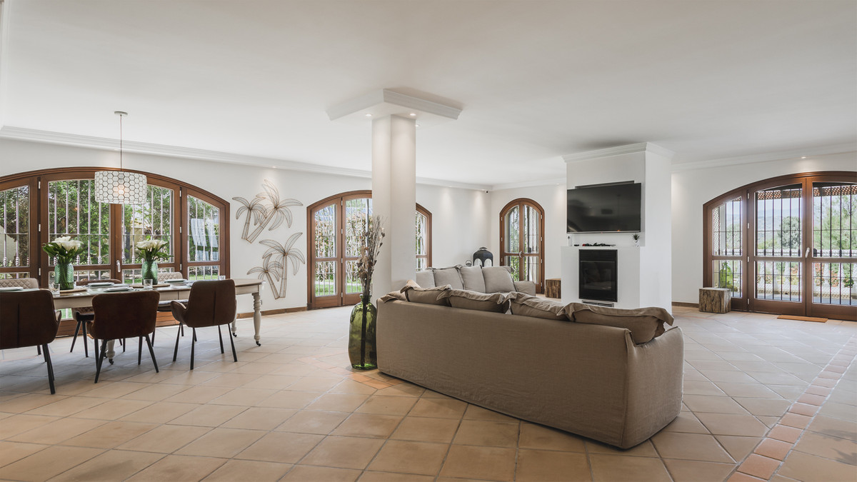 Se vende Villa - Chalet de 7 dormitorios en Costa Del Sol, Málaga, España