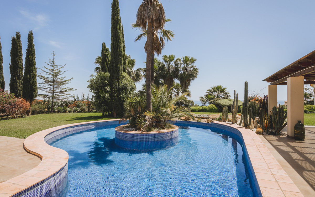Se vende Villa - Chalet de 7 dormitorios en Costa Del Sol, Málaga, España