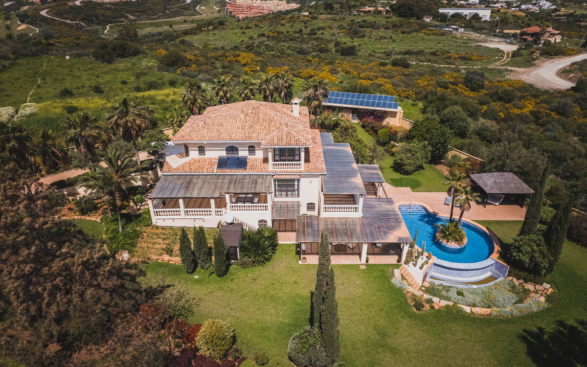 Se vende Villa - Chalet de 7 dormitorios en Costa Del Sol, Málaga, España