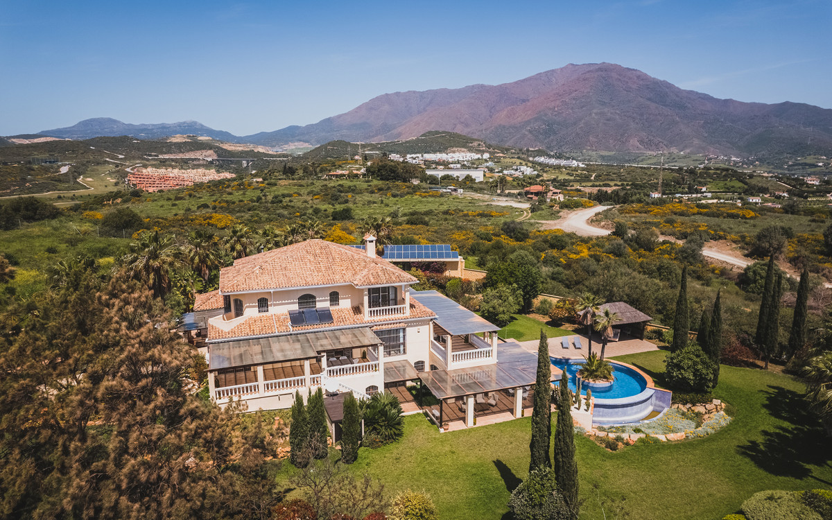 Se vende Villa - Chalet de 7 dormitorios en Costa Del Sol, Málaga, España