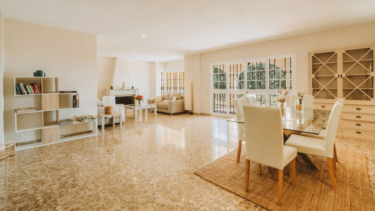 6 Bed Townhouse for sale in Marbella Costa Del Sol, Málaga, Spain