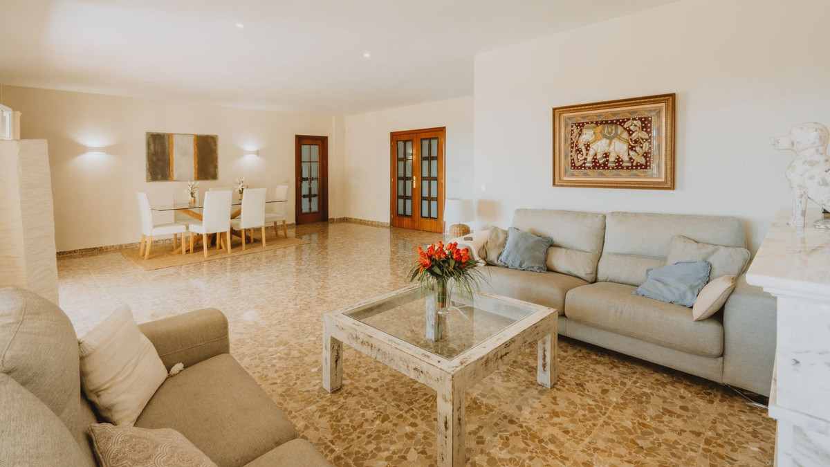 6 Bed Townhouse for sale in Marbella Costa Del Sol, Málaga, Spain