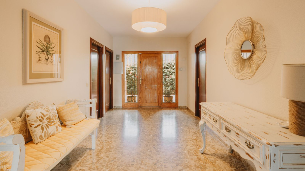 6 Bed Townhouse for sale in Marbella Costa Del Sol, Málaga, Spain