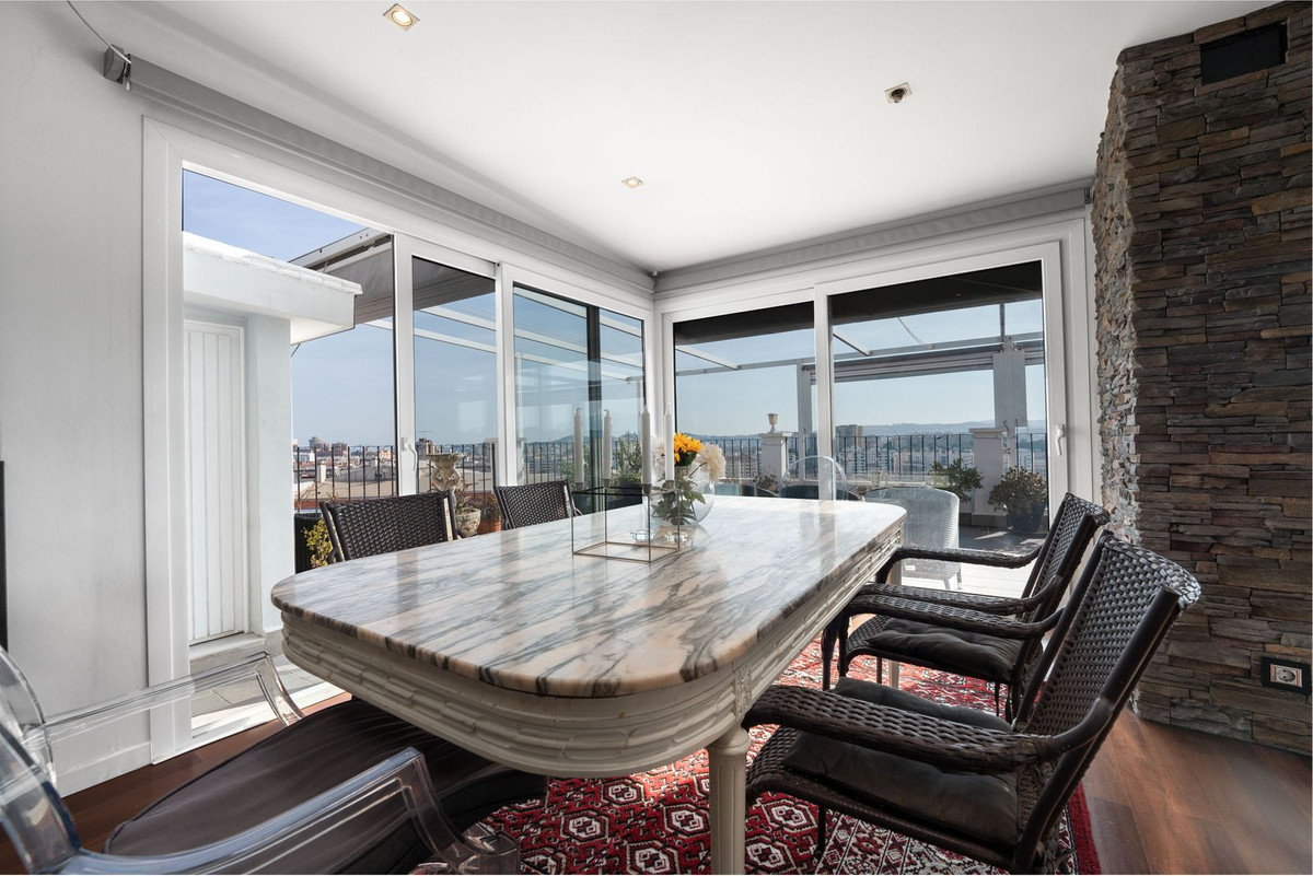 3 Bed Apartment for sale in Fuengirola Costa Del Sol, Málaga, Spain