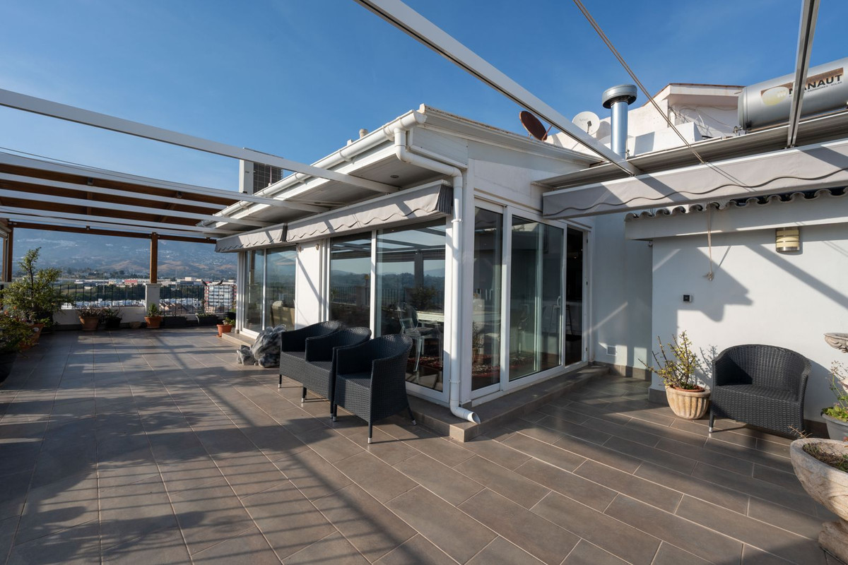 3 Bed Apartment for sale in Fuengirola Costa Del Sol, Málaga, Spain