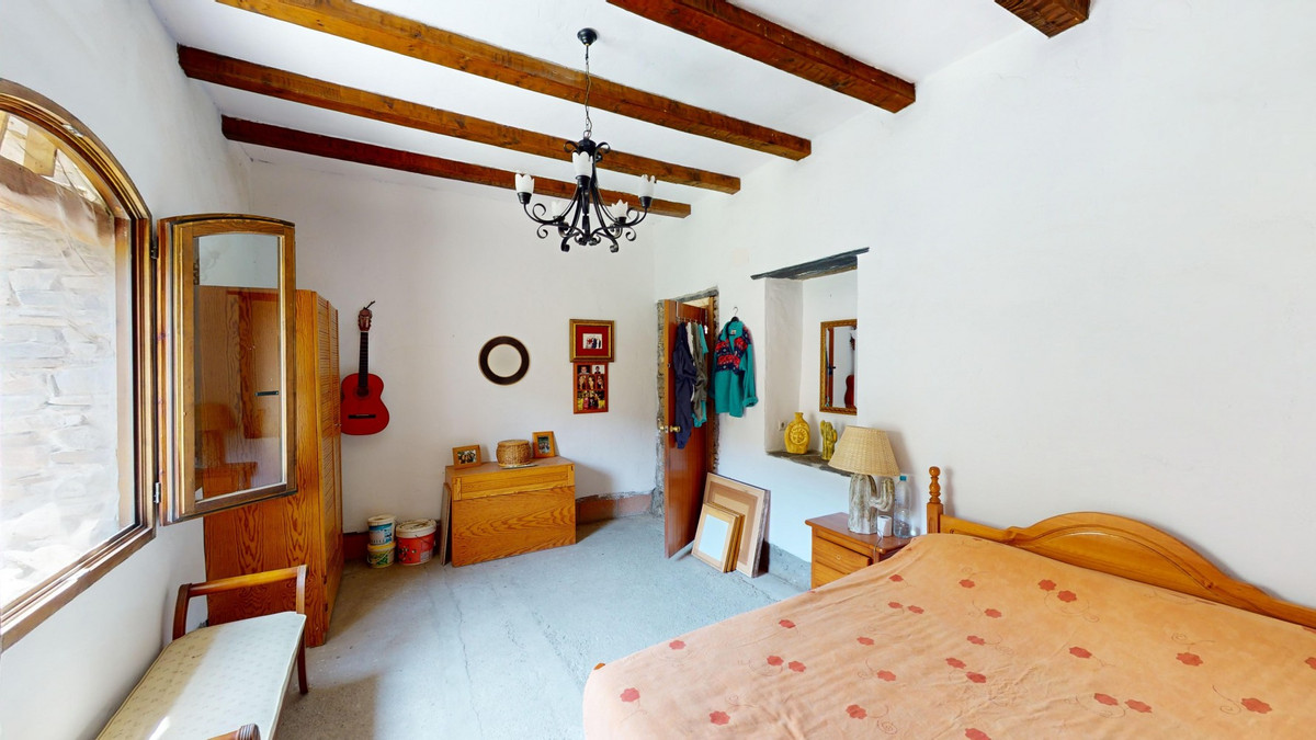 7 Bed Townhouse for sale in Moclinejo Costa Del Sol East, Málaga, Spain