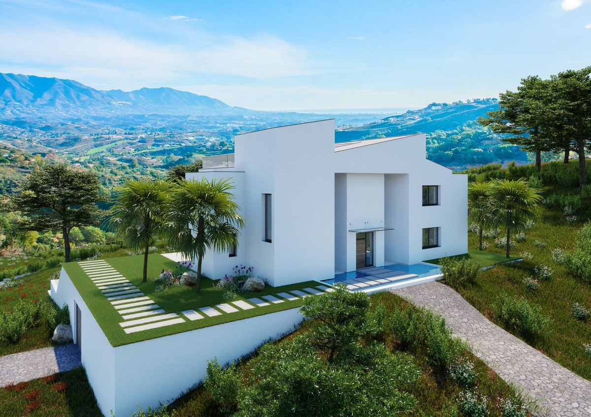 3 Bed Townhouse for sale in La Mairena Costa Del Sol, Málaga, Spain