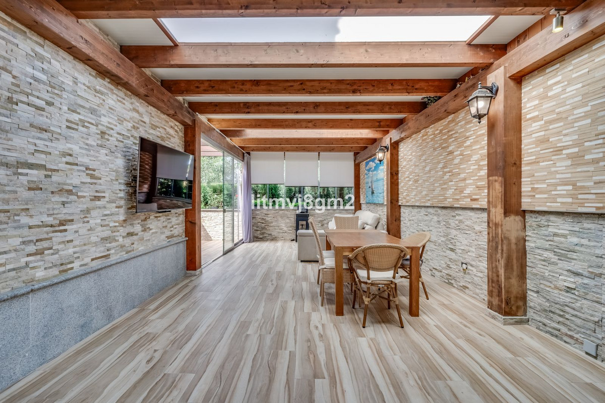 Se vende Villa - Chalet de 4 dormitorios en Costa Del Sol, Málaga, España