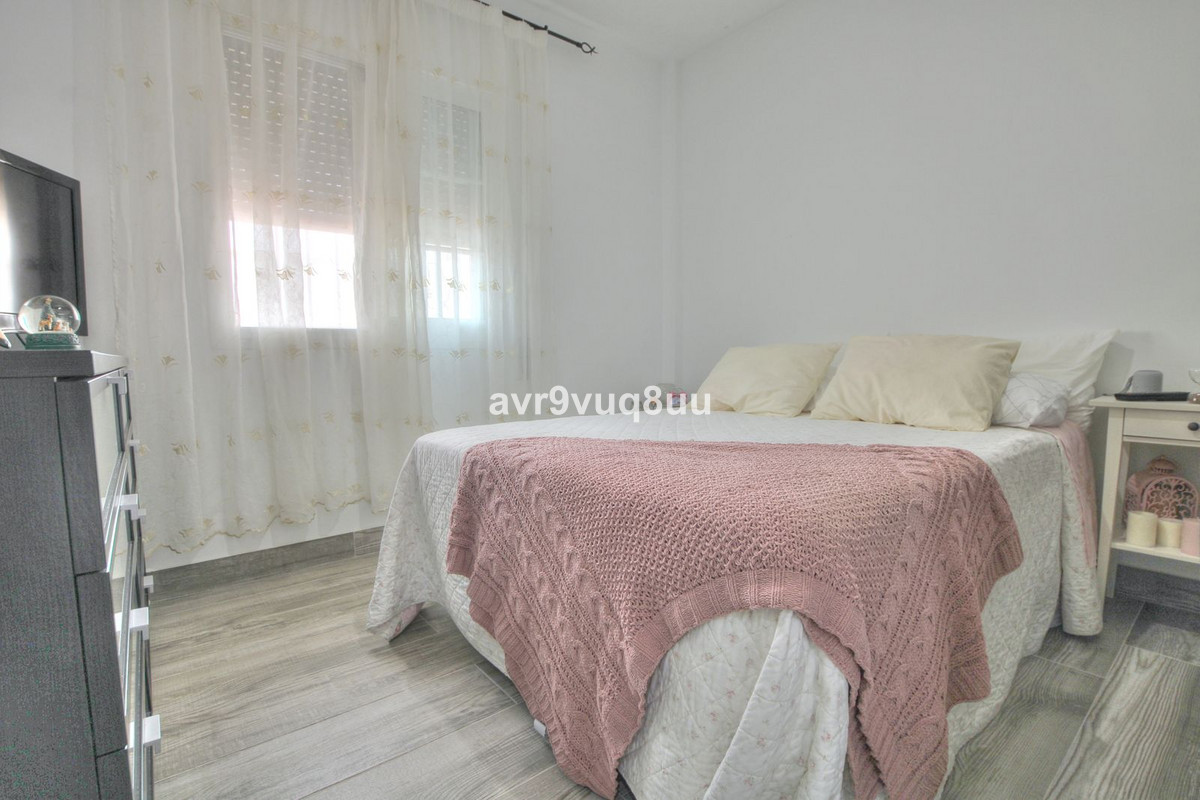 Se vende Local comercial de 2 dormitorios en Costa Del Sol, Málaga, España