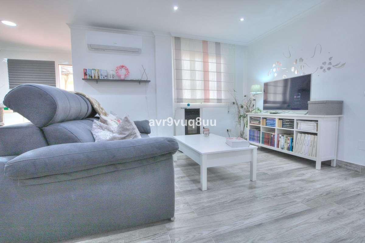 Se vende Local comercial de 2 dormitorios en Costa Del Sol, Málaga, España