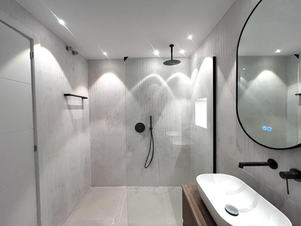 3 Bed Apartment for sale in Nueva Andalucía Costa Del Sol, Málaga, Spain