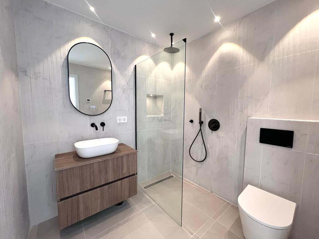 3 Bed Apartment for sale in Nueva Andalucía Costa Del Sol, Málaga, Spain