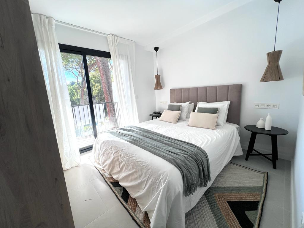 3 Bed Apartment for sale in Nueva Andalucía Costa Del Sol, Málaga, Spain