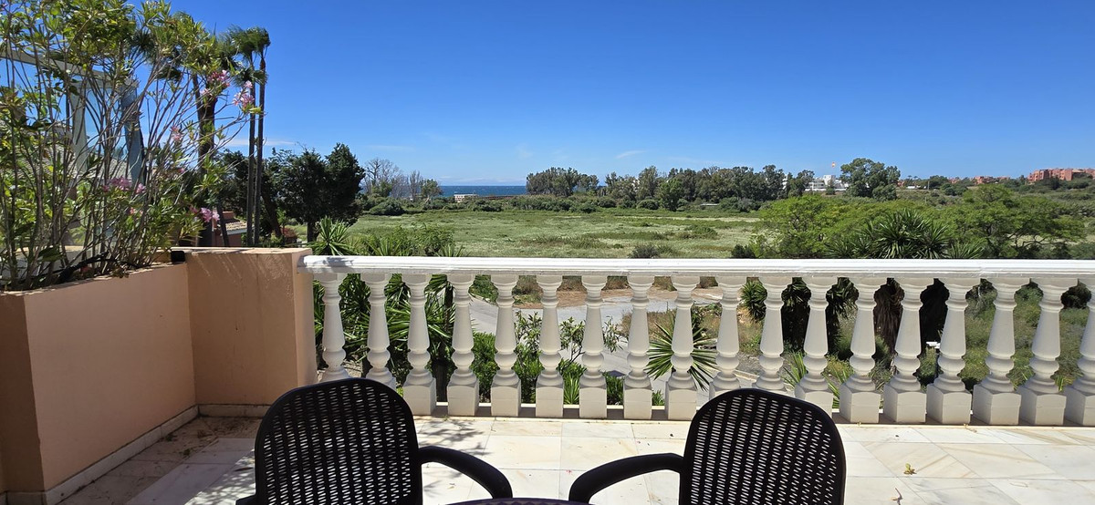 2 Bed Apartment for sale in New Golden Mile Costa Del Sol, Málaga, Spain